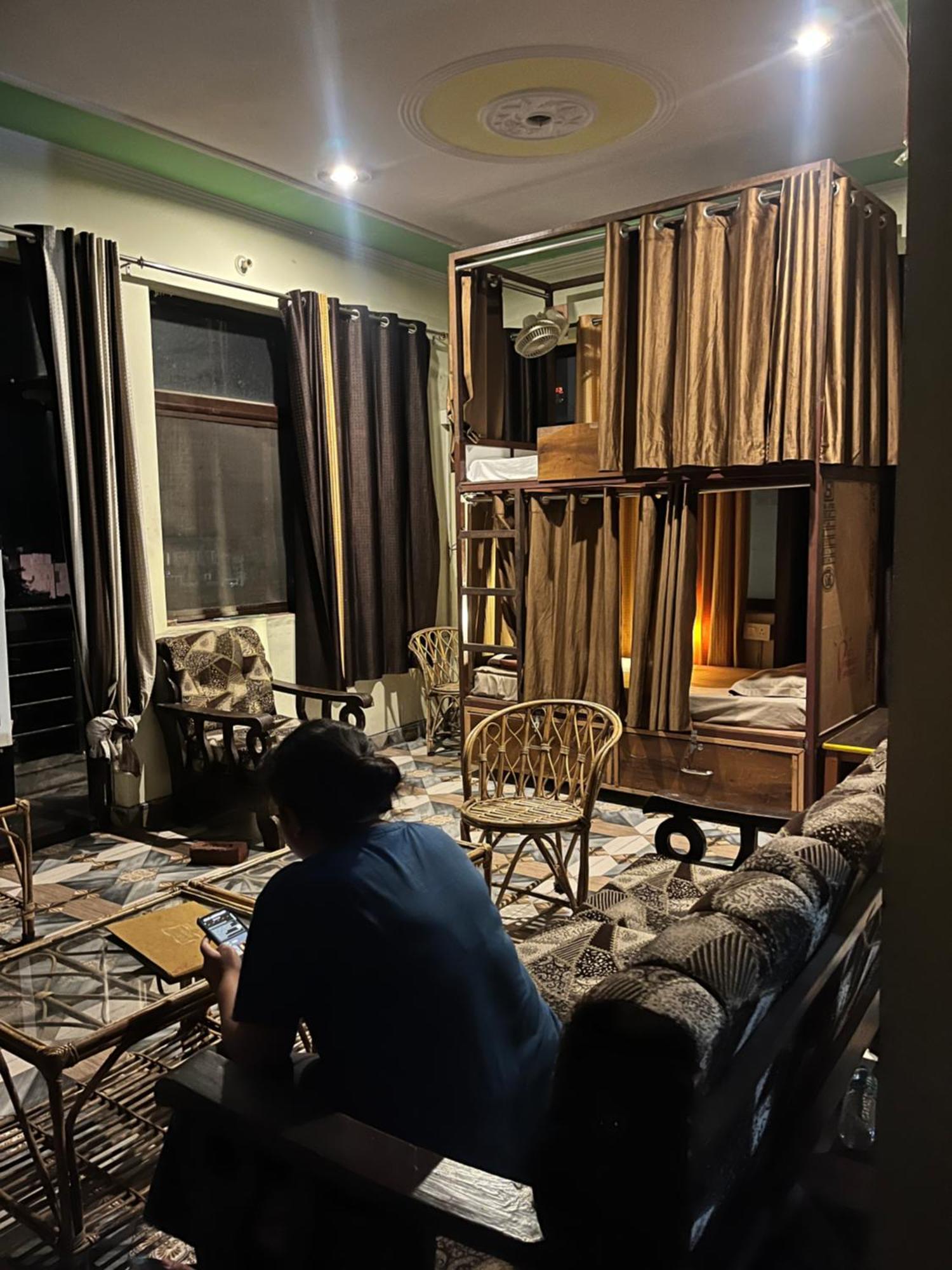 Soul Hostel Rishīkesh Buitenkant foto