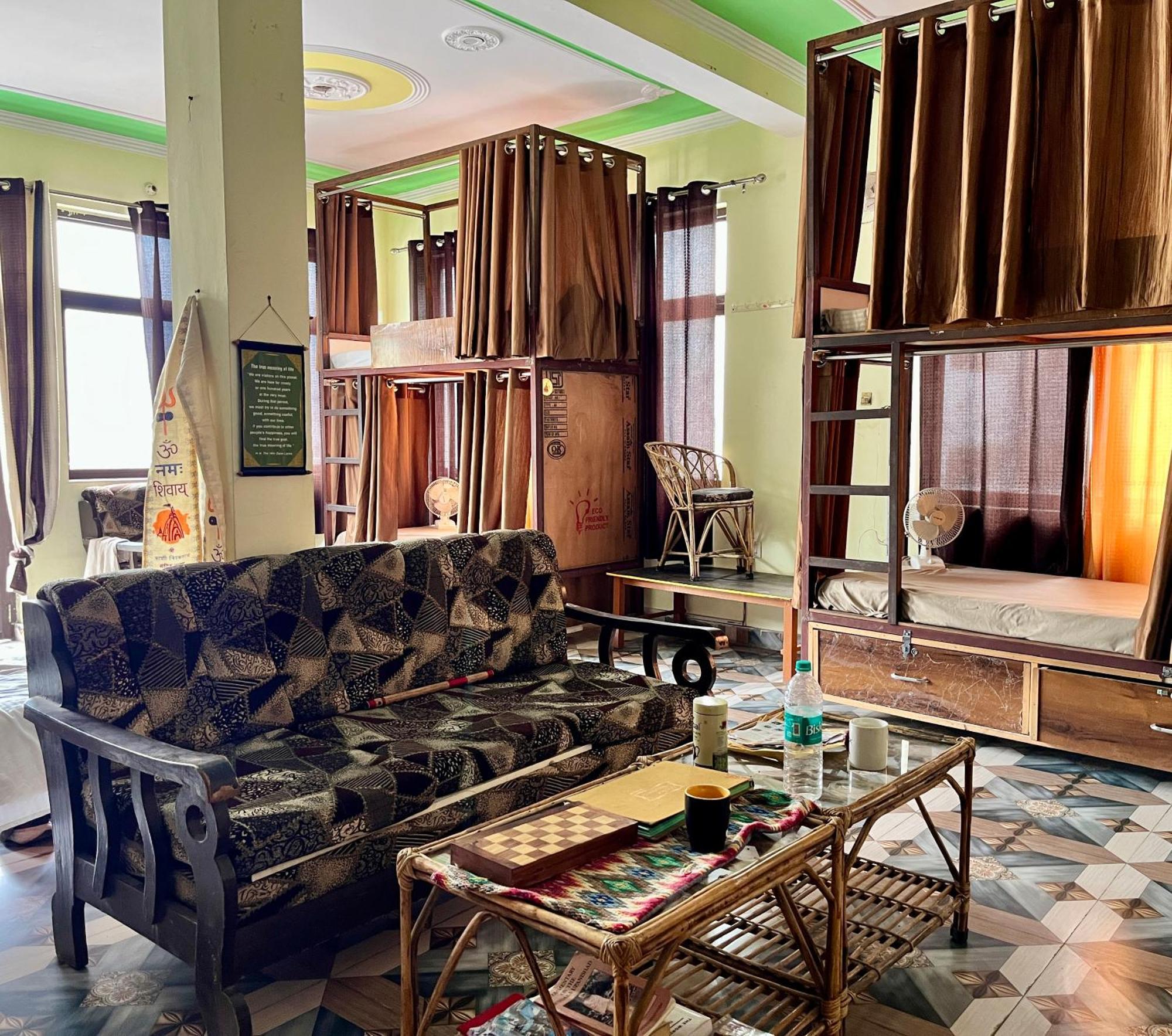 Soul Hostel Rishīkesh Buitenkant foto