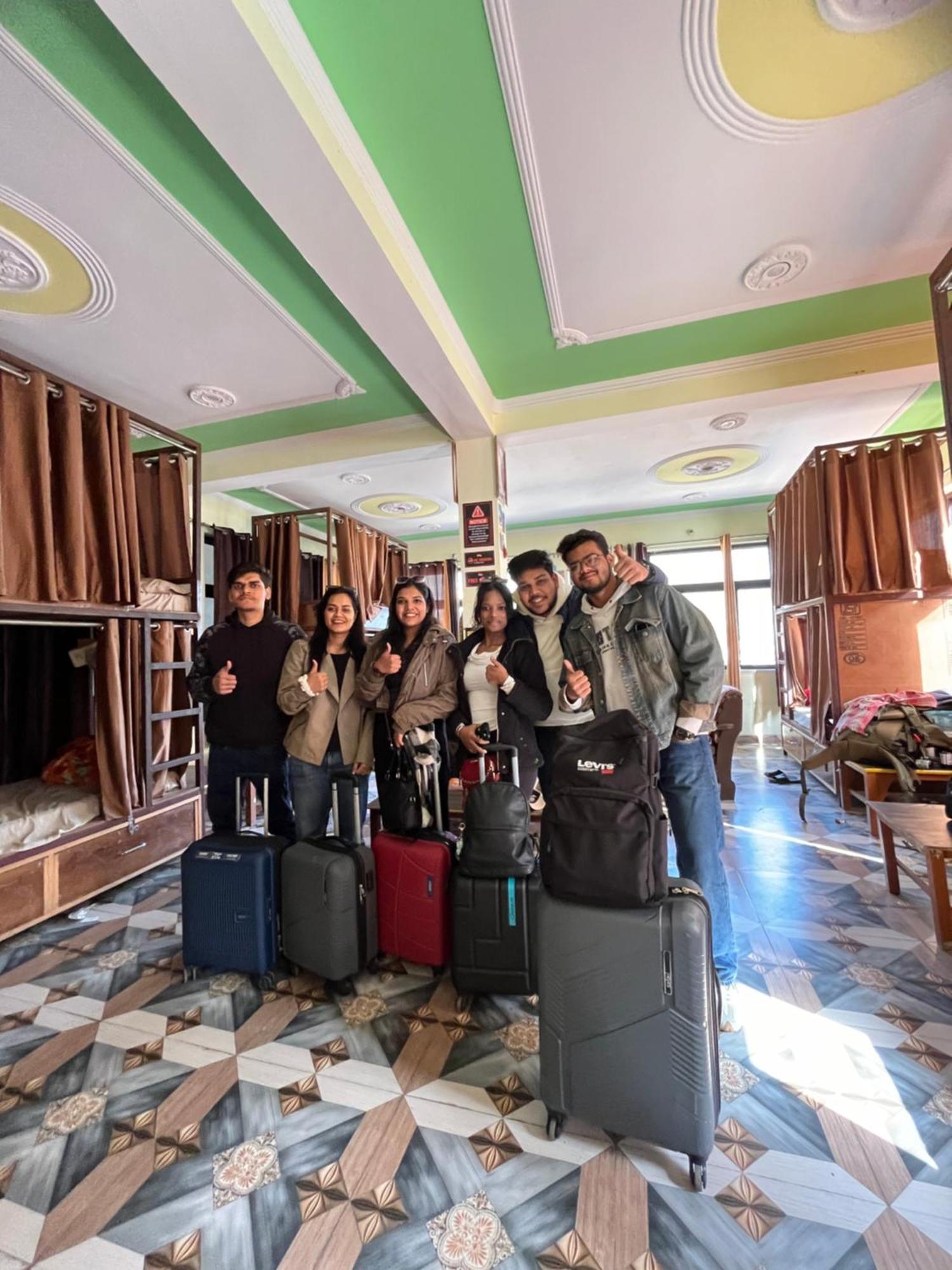 Soul Hostel Rishīkesh Buitenkant foto
